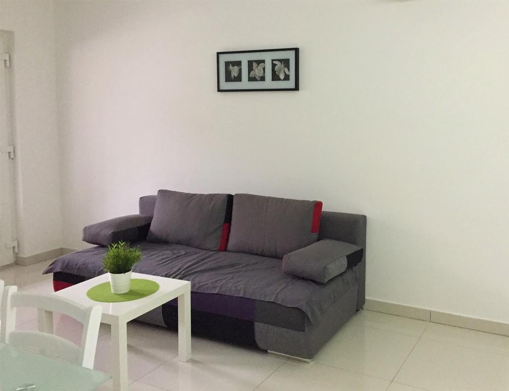 Apartmani Orhideja Rab Town Exterior photo