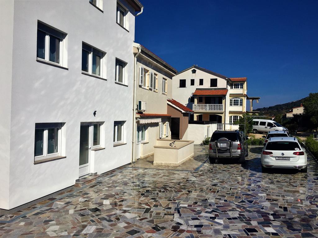 Apartmani Orhideja Rab Town Room photo